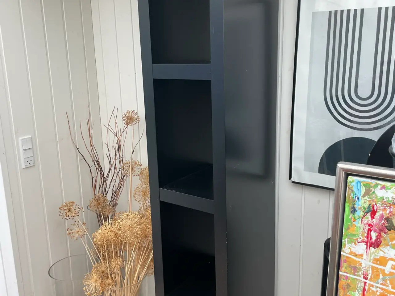 Billede 1 - Sort Ikea reol