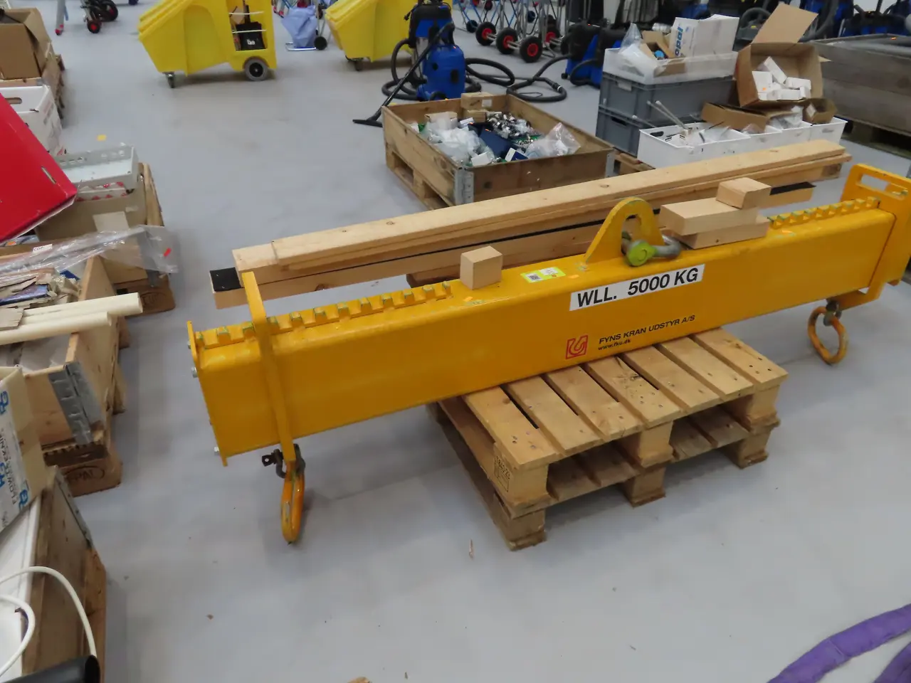 Billede 1 - Løfteåg FYNS KRAN UDSTYR 5000 Kg