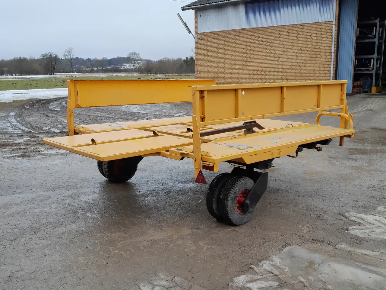 Billede 3 - Brugsklar ParkLand ballesamlevogn model 325.