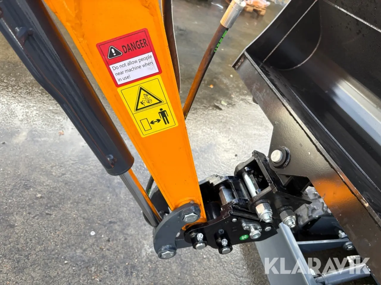 Billede 12 - Minigraver m/svingbar arm + redskabspakke Hightop HT10