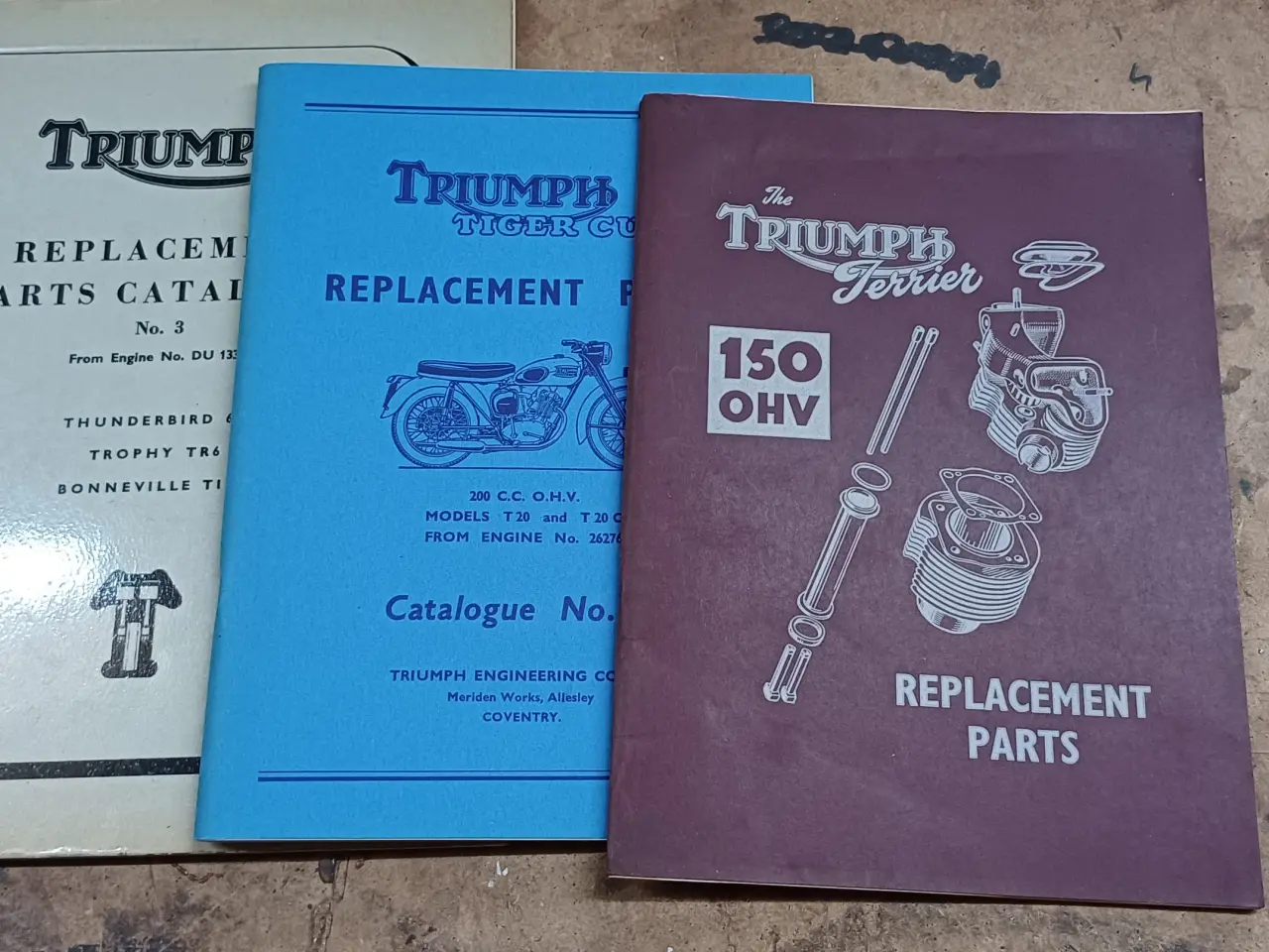 Billede 1 - TRIUMPH Reservedelsbøger
