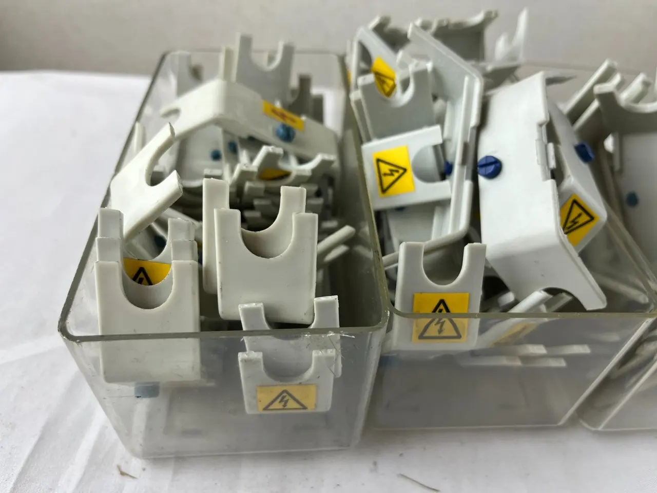 Billede 3 - kontakt Fuse Handle Parts Bulk parti 3 Trays