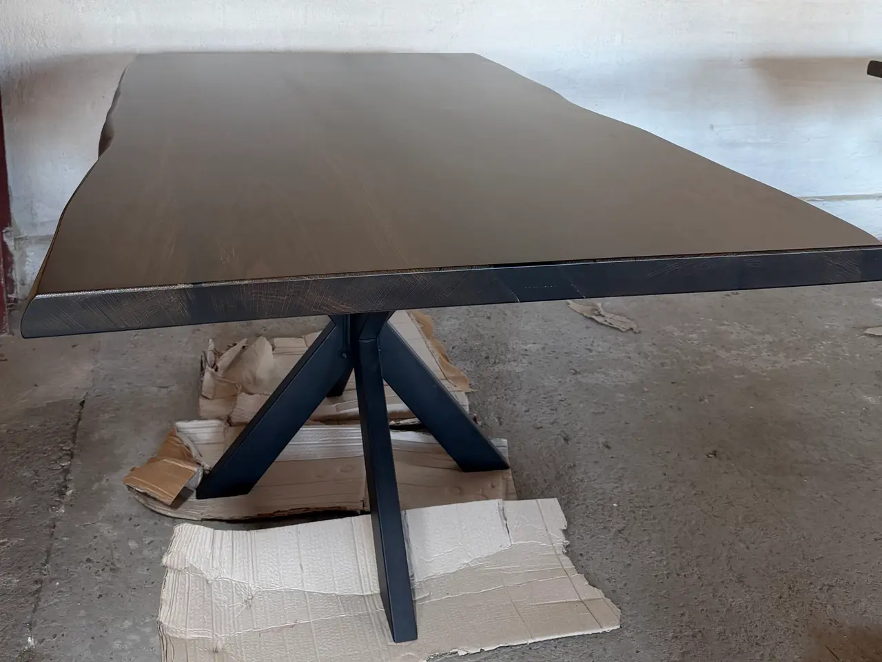 Billede 6 - Epoxy spisebord i moseeg med epoxy river