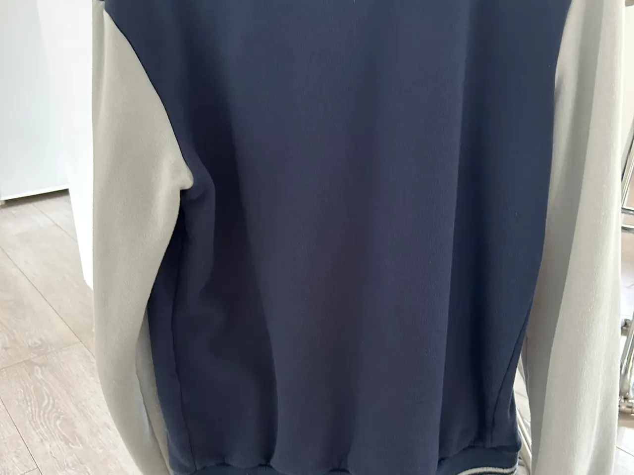 Billede 2 - Cropp college / varsity jakke – Str. XS