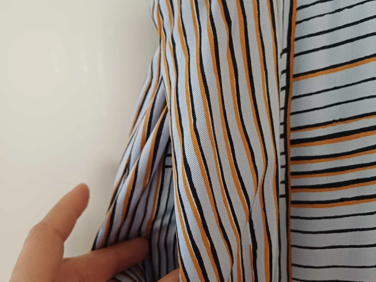 Billede 5 - Soft Rebels nederdel m.lommer str XL