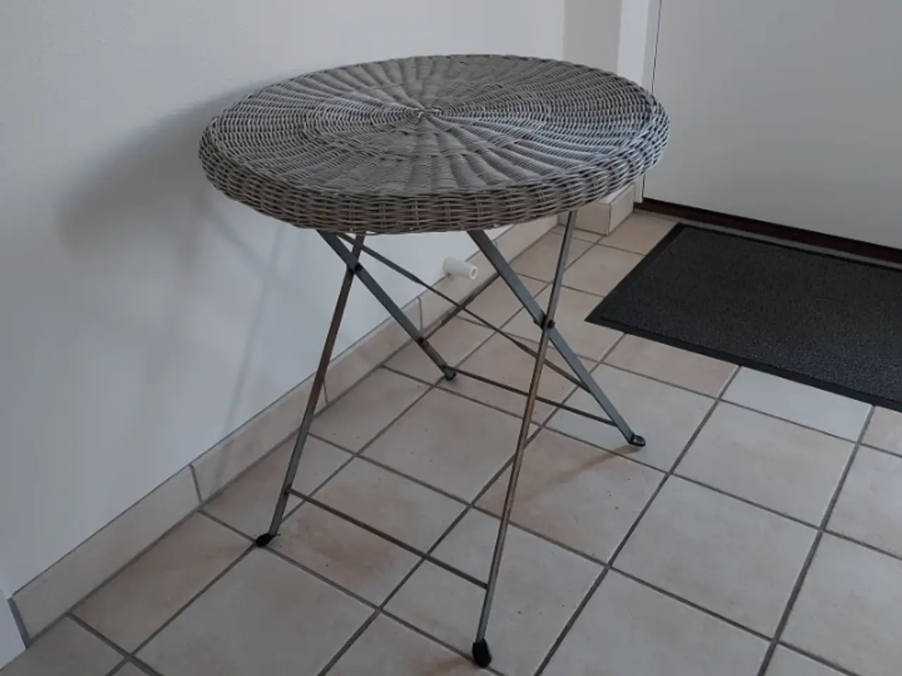 Billede 1 - Cafebord I grå rattan