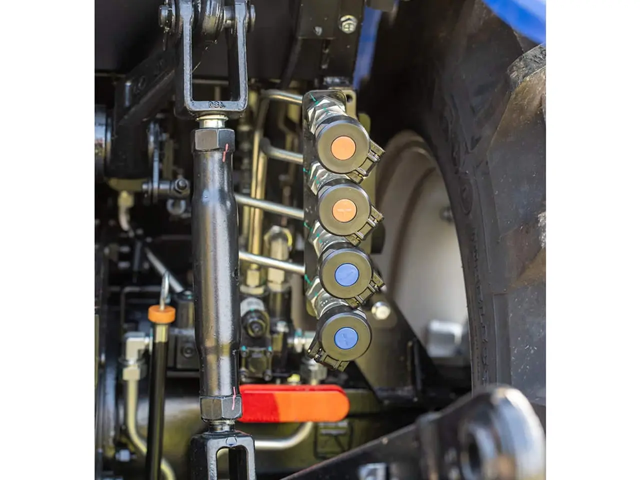 Billede 35 - Traktor Lovol 25 hk med frontlæsser, Stage V