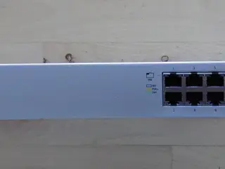 Ubiquiti UniFi Switch 16 150W