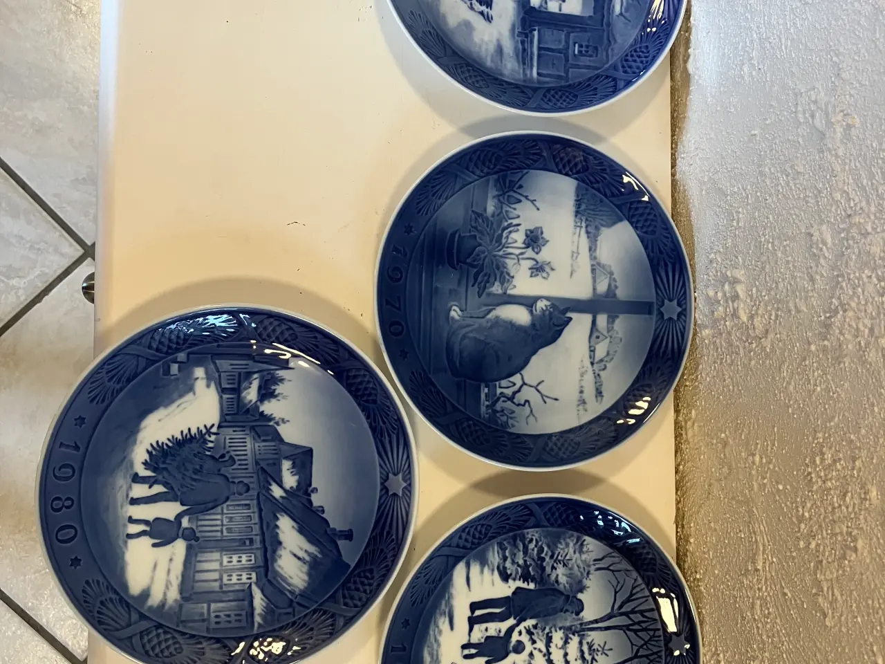 Billede 3 - Royal Copenhagen juleplatter