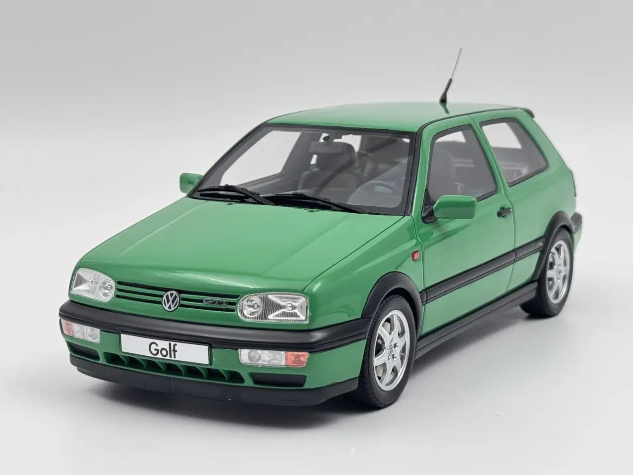 Billede 2 - 1995 VW Golf III Colour Concept GTI - 1:18