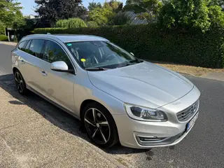 Volvo V60 2,0 D4 190 Summum aut.