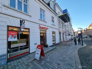 Erhvervslejemål med stor synlighed - i alt 157 kvm