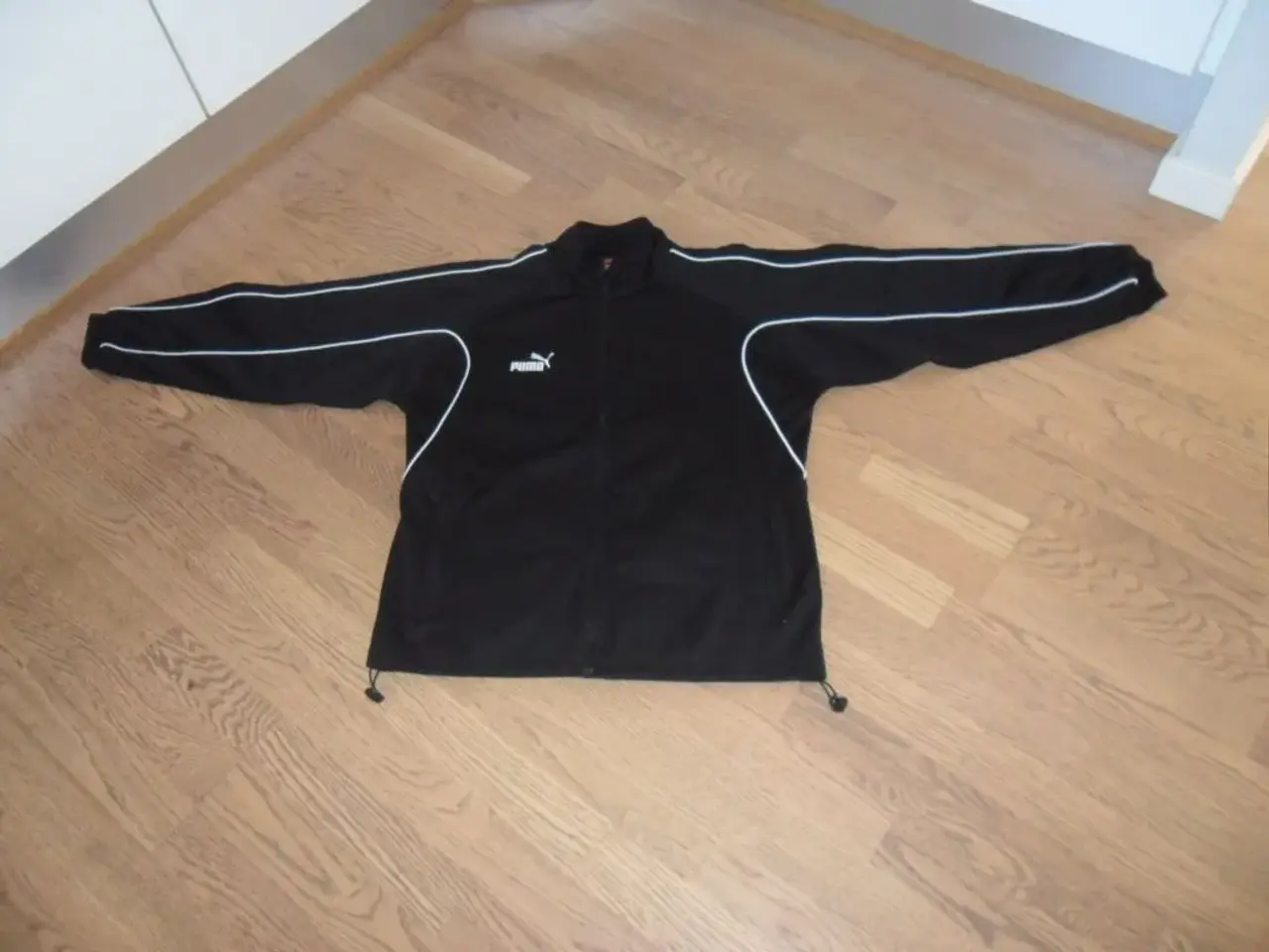 Billede 1 - Puma Jakke str. 164
