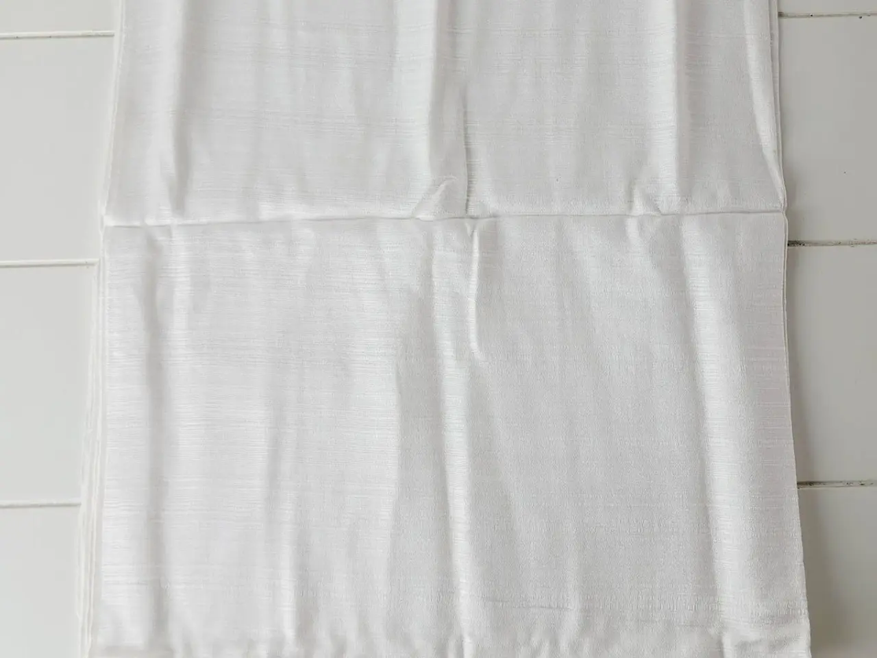 Billede 2 - ⭐️- Elegant og Blødt Thai Silk Tørklæde - UBRUGT