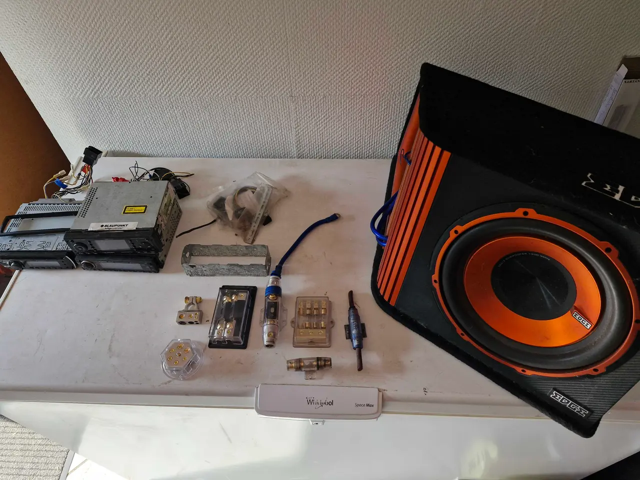 Billede 1 - Bass højtaler/ cd-afspiller