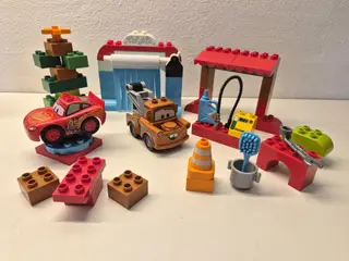 Duplo Disney Cars Bumles Vaskehal NR10996,