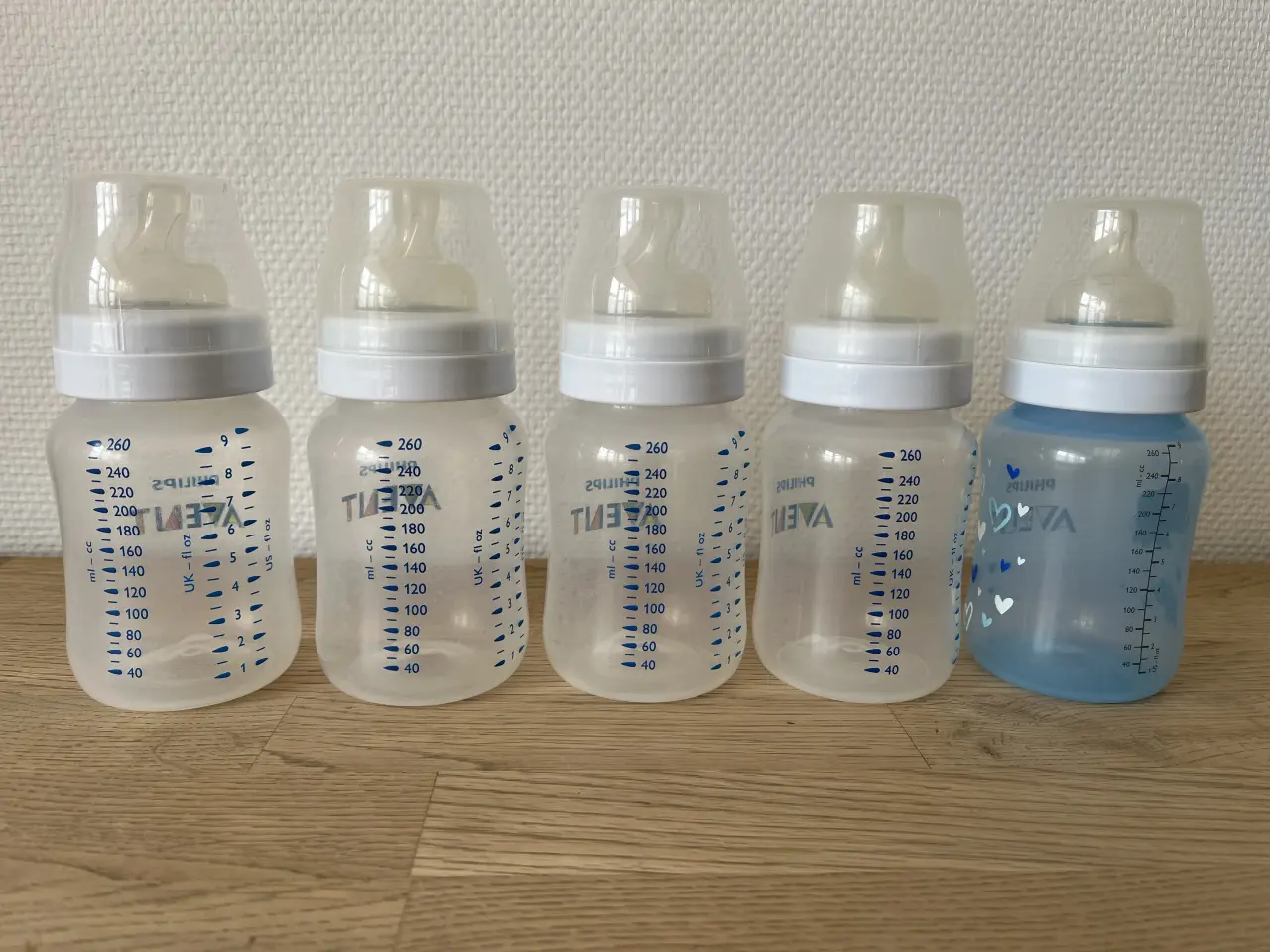 Billede 2 - AVENT 260 ml sutteflasker med sut str. 2 eller 3. 
