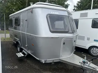 2023 - Hymer Eriba Touring Troll 550   Hymer Eriba Touring 550 (2023) – Ikonisk design med mover &amp; Kampa fortelt