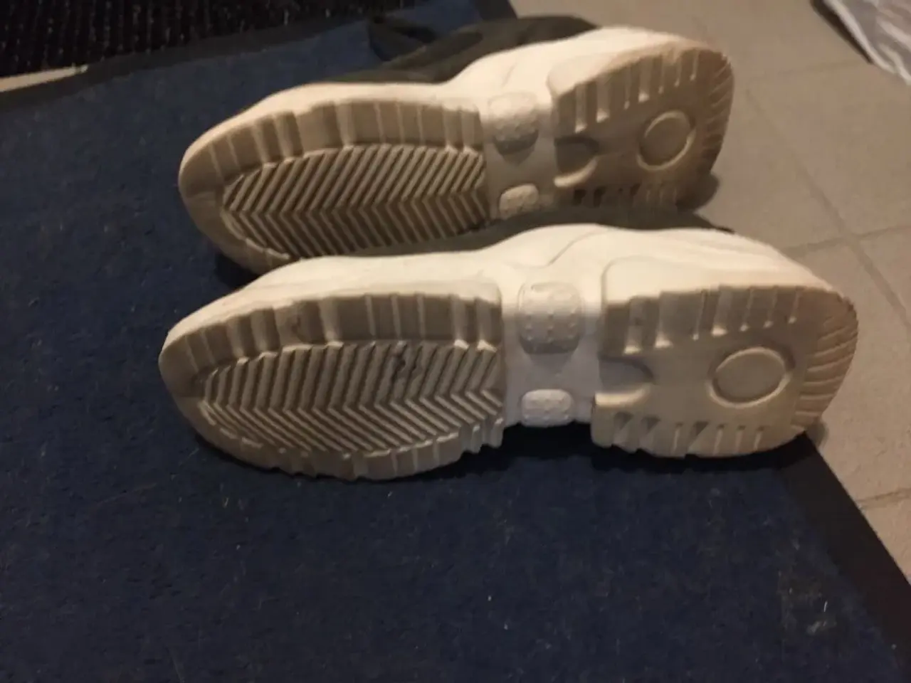 Billede 2 - Cult sneakers sælges