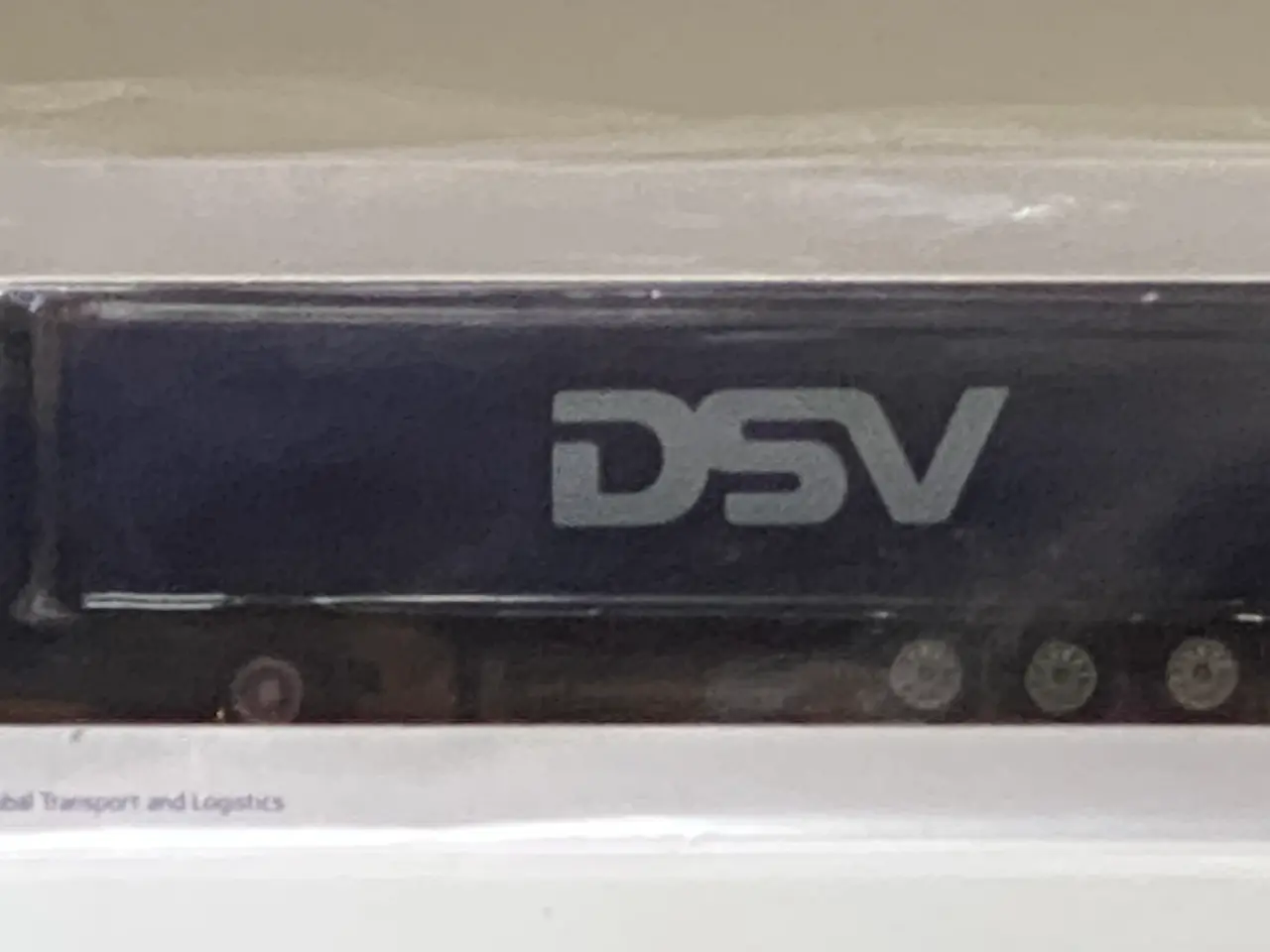 Billede 1 - DSV blå Trækker/lastvogn, Scale 1:87, kr. 200,-