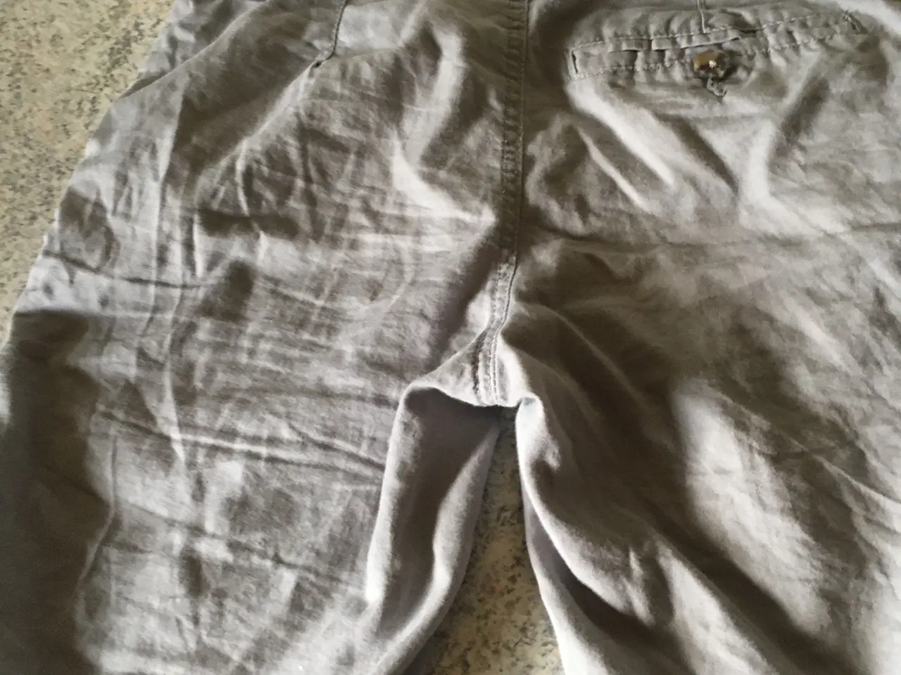 Billede 5 - Som ny Chino shorts str. 134/140 dreng