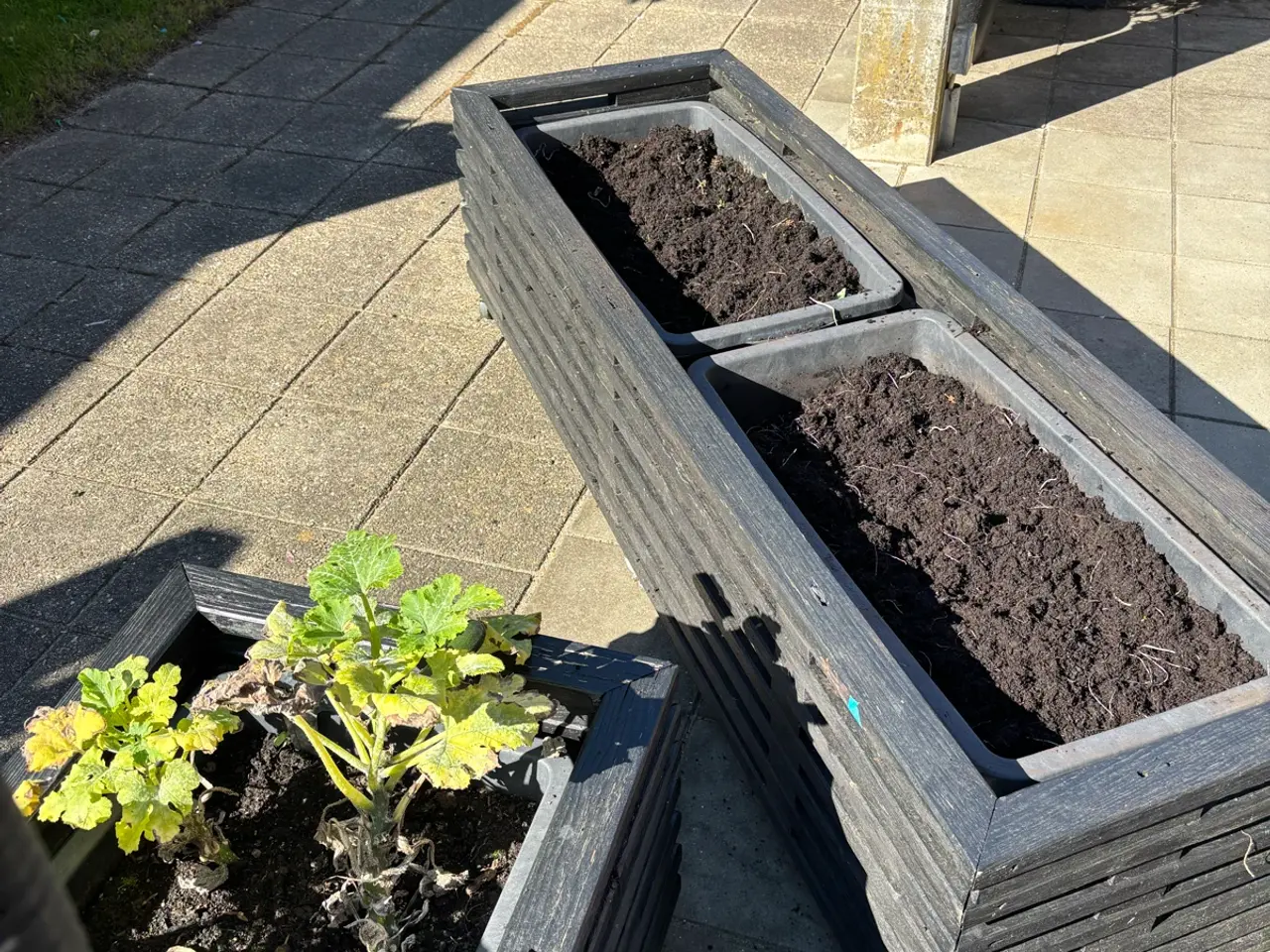 Billede 3 - Kabeltromel plantekasser på hjul i sort traller