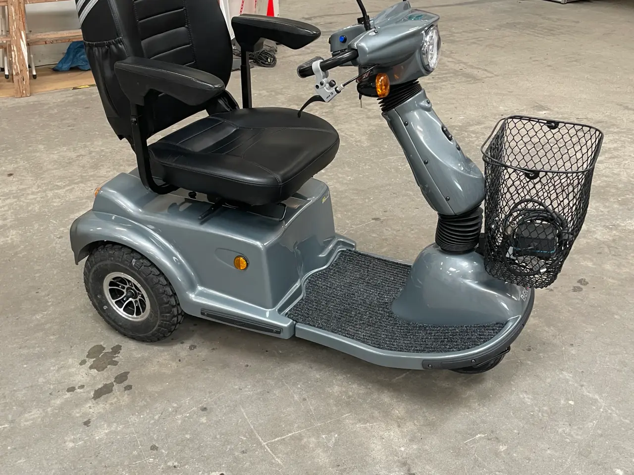 Billede 3 - Karma 737 - 2 L den store Luxux Scooter