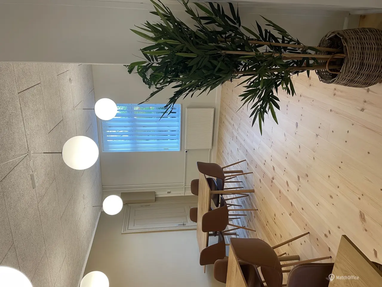 Billede 6 - Moderne kontor i ikonisk bygning i Hadsten