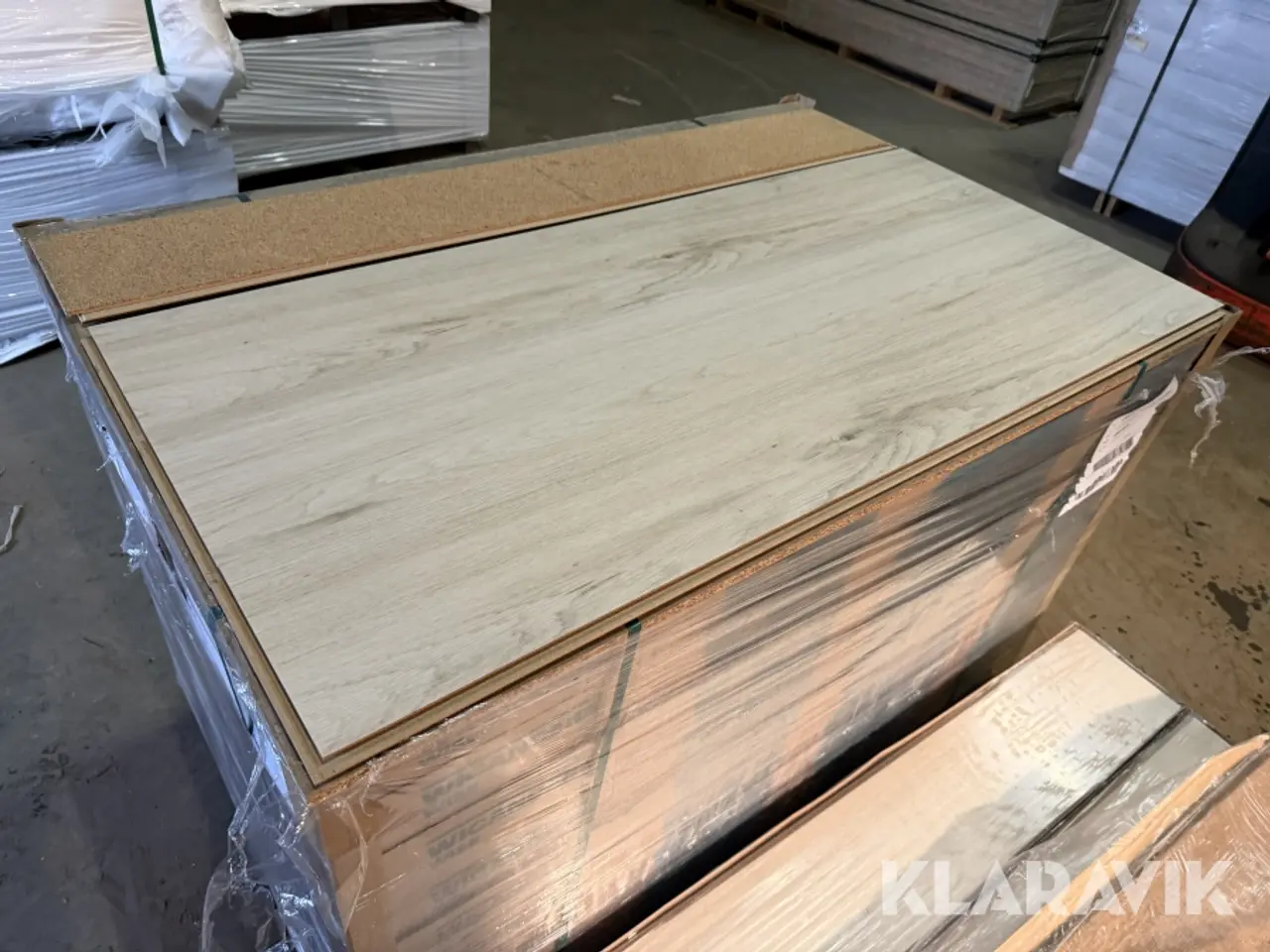 Billede 1 - Gulv Wicanders Resist Eco Diamond Oak, 94,12 m²