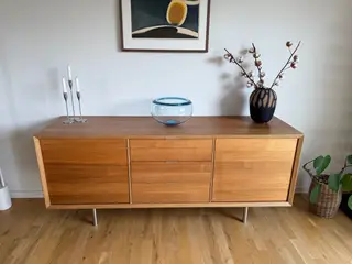 Skænk fra Bolia