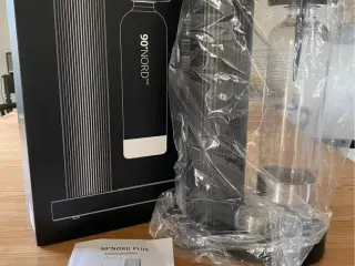 Sparkling water maker
