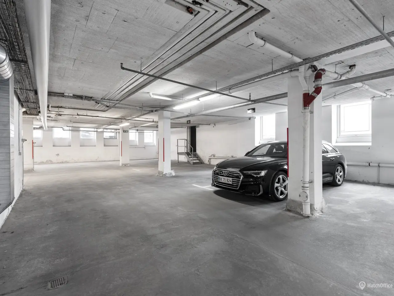 Billede 1 - Parkeringsplads i København K