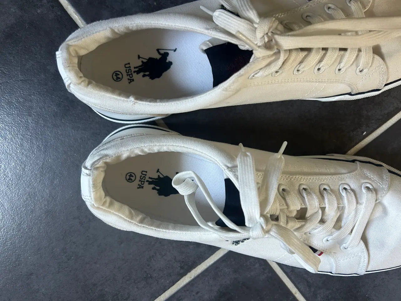 Billede 4 - Hvide Polo Ralph Lauren sneakers i str 44 