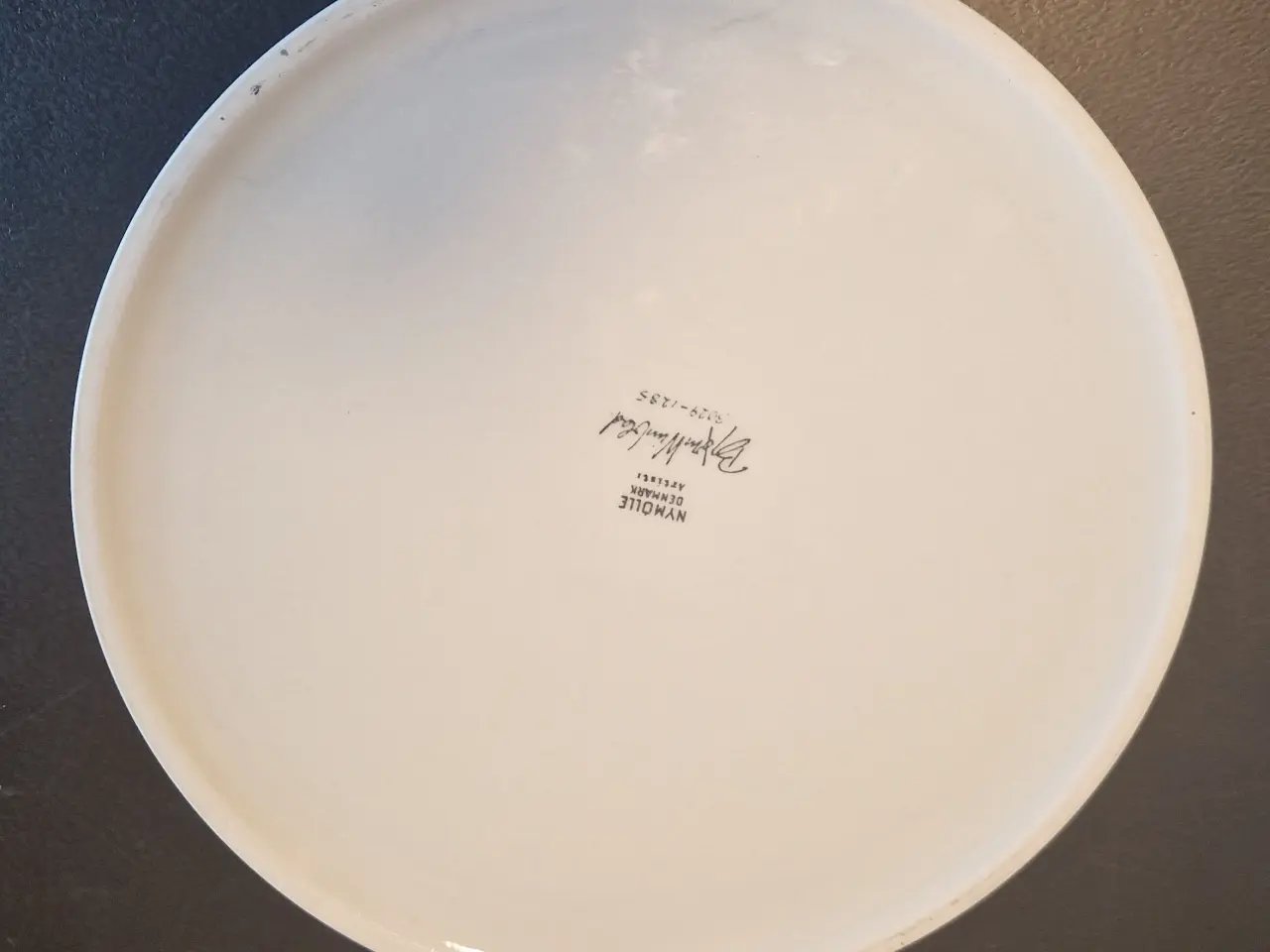 Billede 4 - Bjørn Wiinblad fad 22 cm, brugt men som ny
