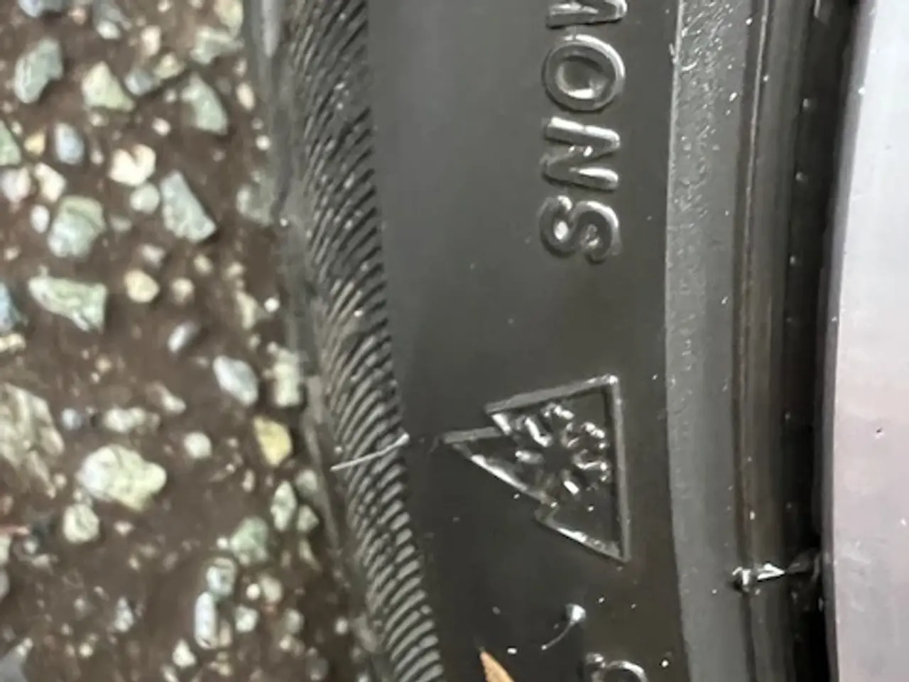 Billede 1 - 4 stk BMW Alufælge med bridgestone vinterdæk