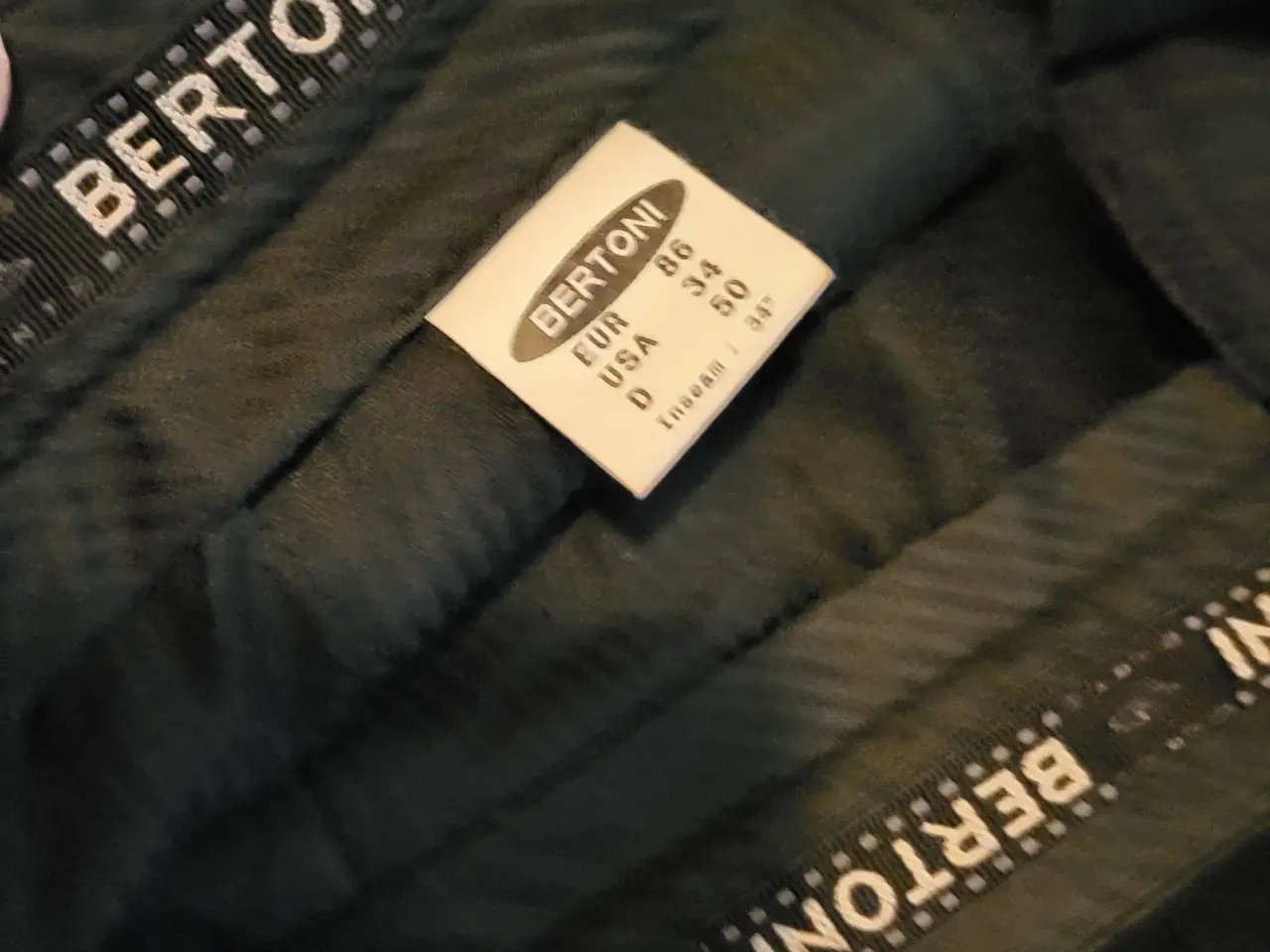 Billede 1 - Bertoni bukser str 34