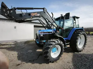 Ford / Newholland 7740 med læsser