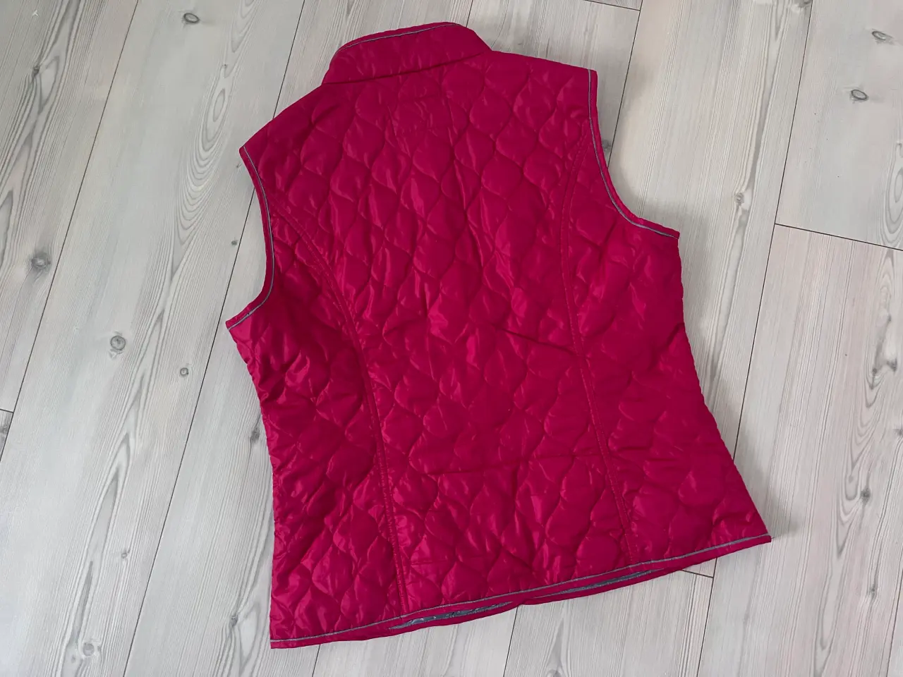 Billede 14 - Vest, Junge, Str M
