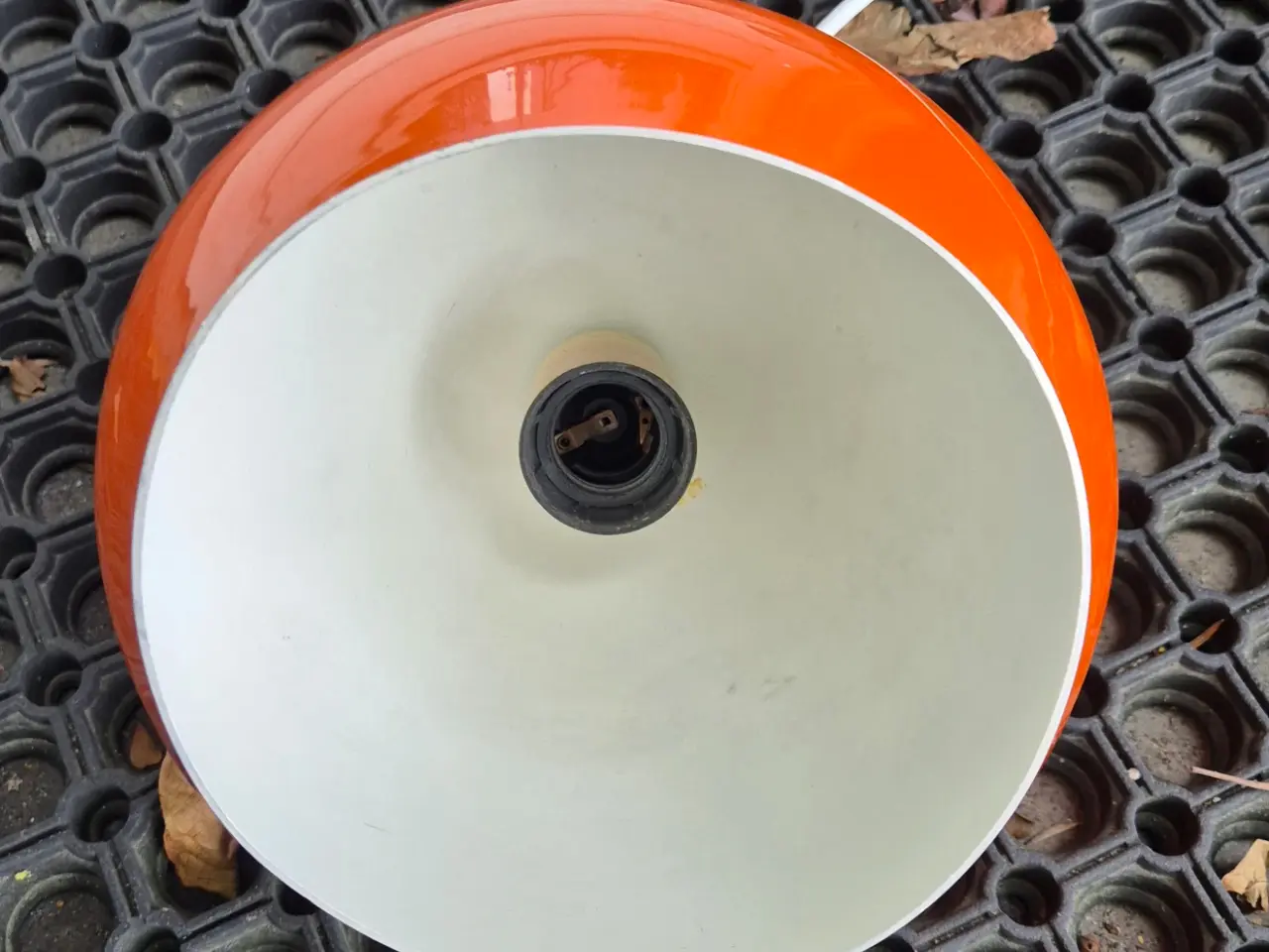 Billede 14 - Smuk orange kuglelampe