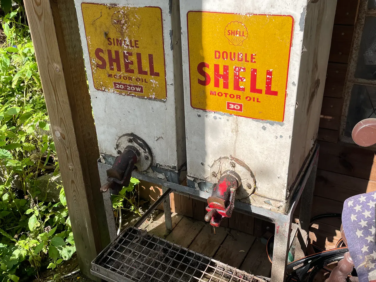Billede 1 - Gl. SHELL oliebar