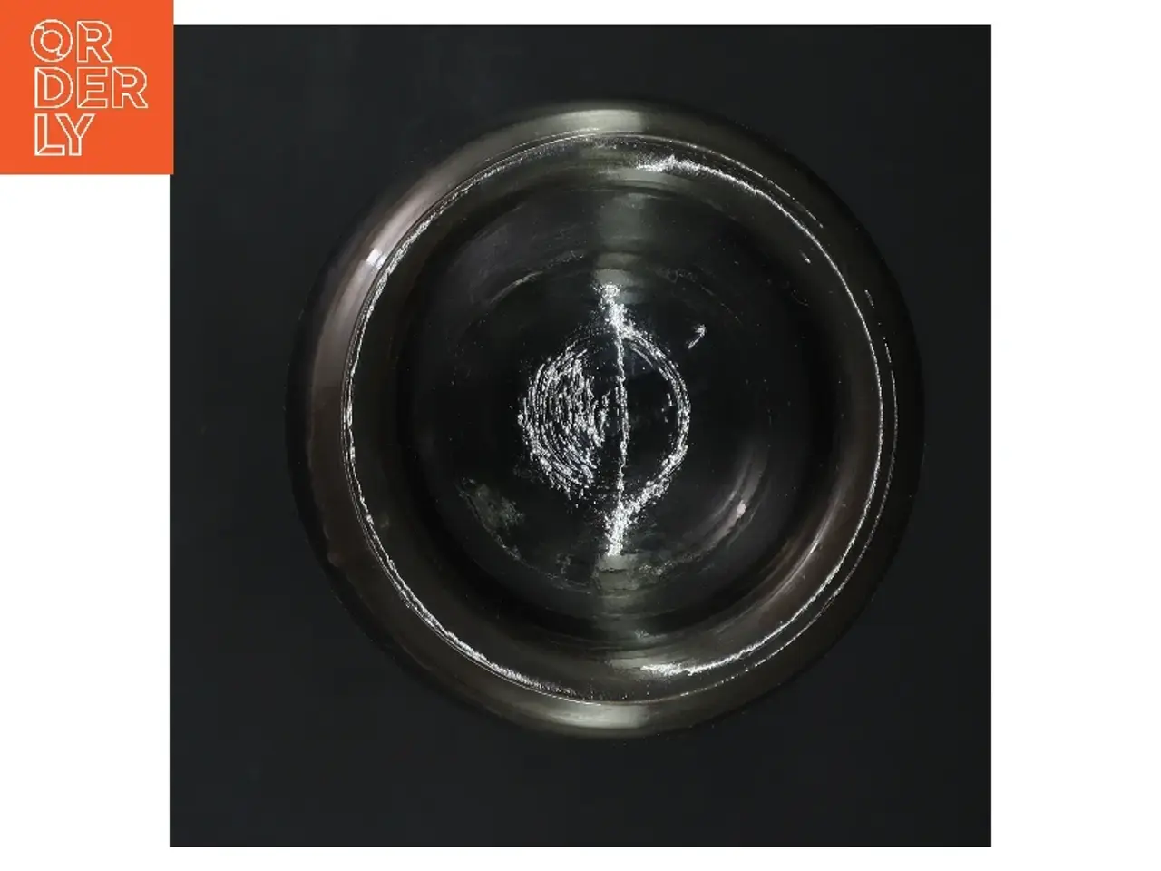 Billede 3 - Glasflaske med dekorativt emblem (str. 23 cm)