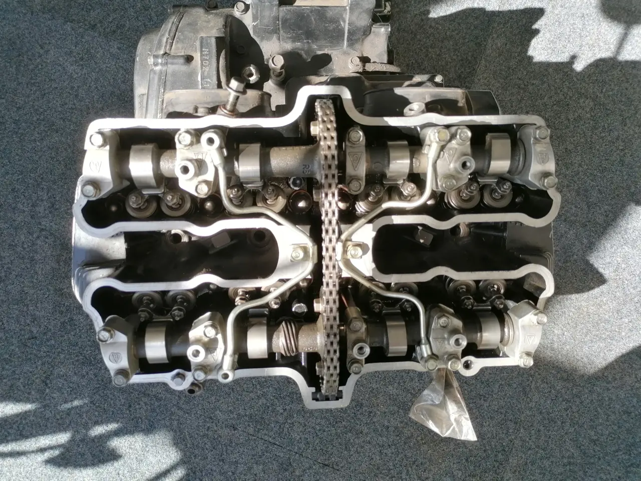 Billede 2 - Motor til Suzuki GXS 550 eb. årgang 84-87. (se%)