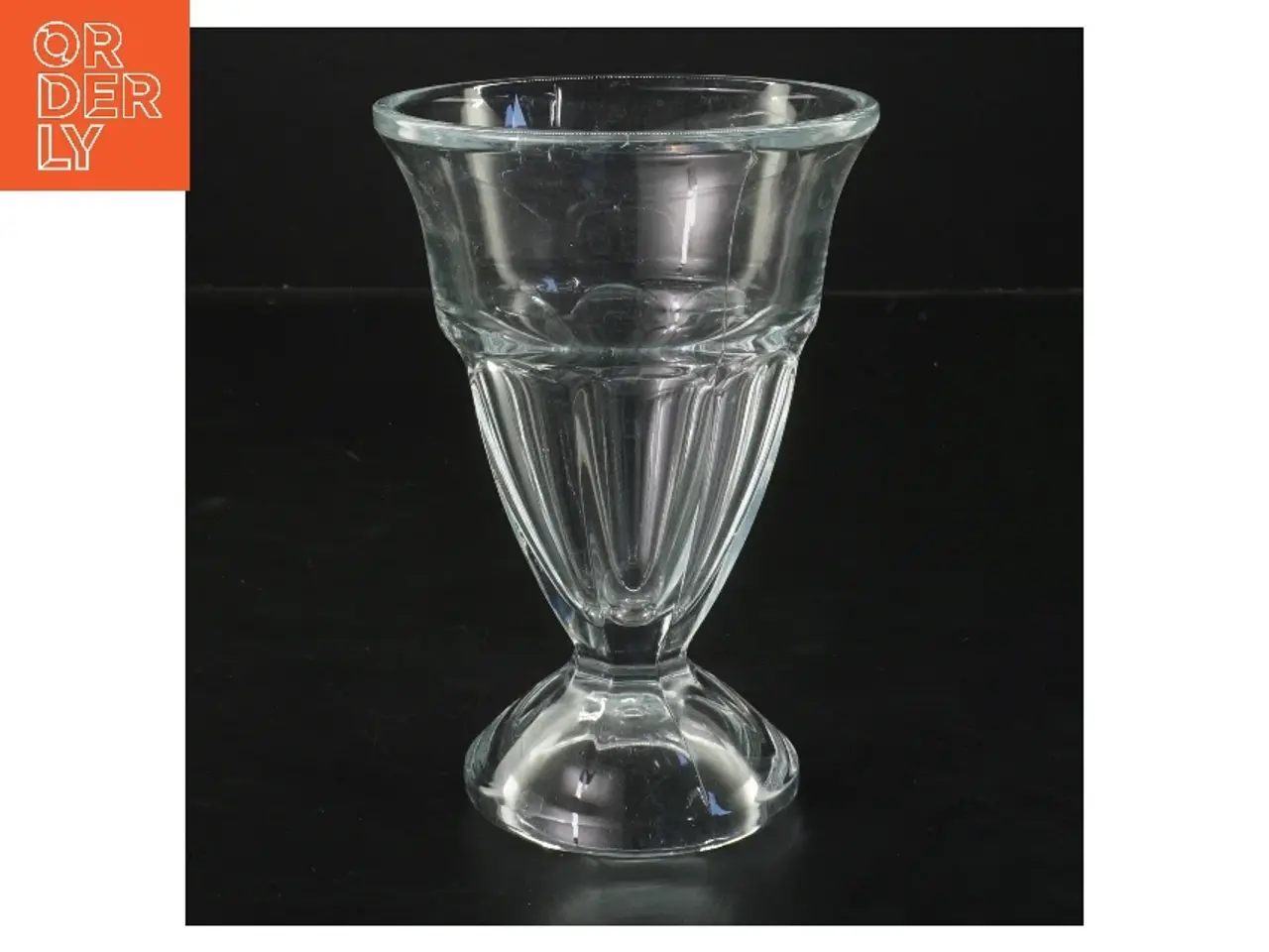 Billede 1 - Klar glasvase (str. Ø 10 cm længde 14,5 cm)