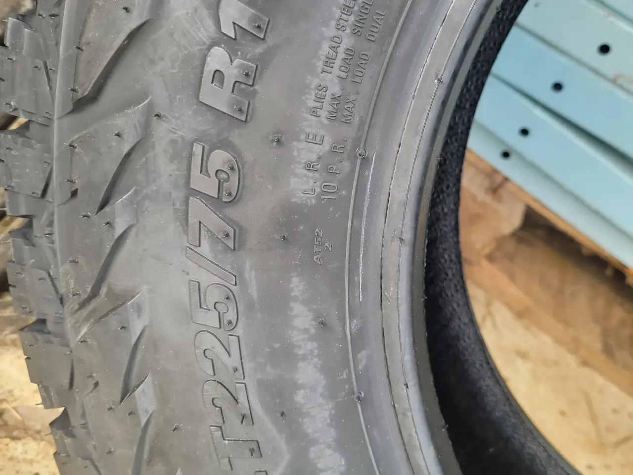 Billede 4 - 225 / 75 R 16