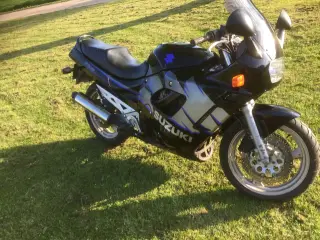 Suzuki 750 gsx F