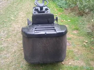 Stiga Havetraktor med opsamler 16 HK kun kørt 4 s - 2