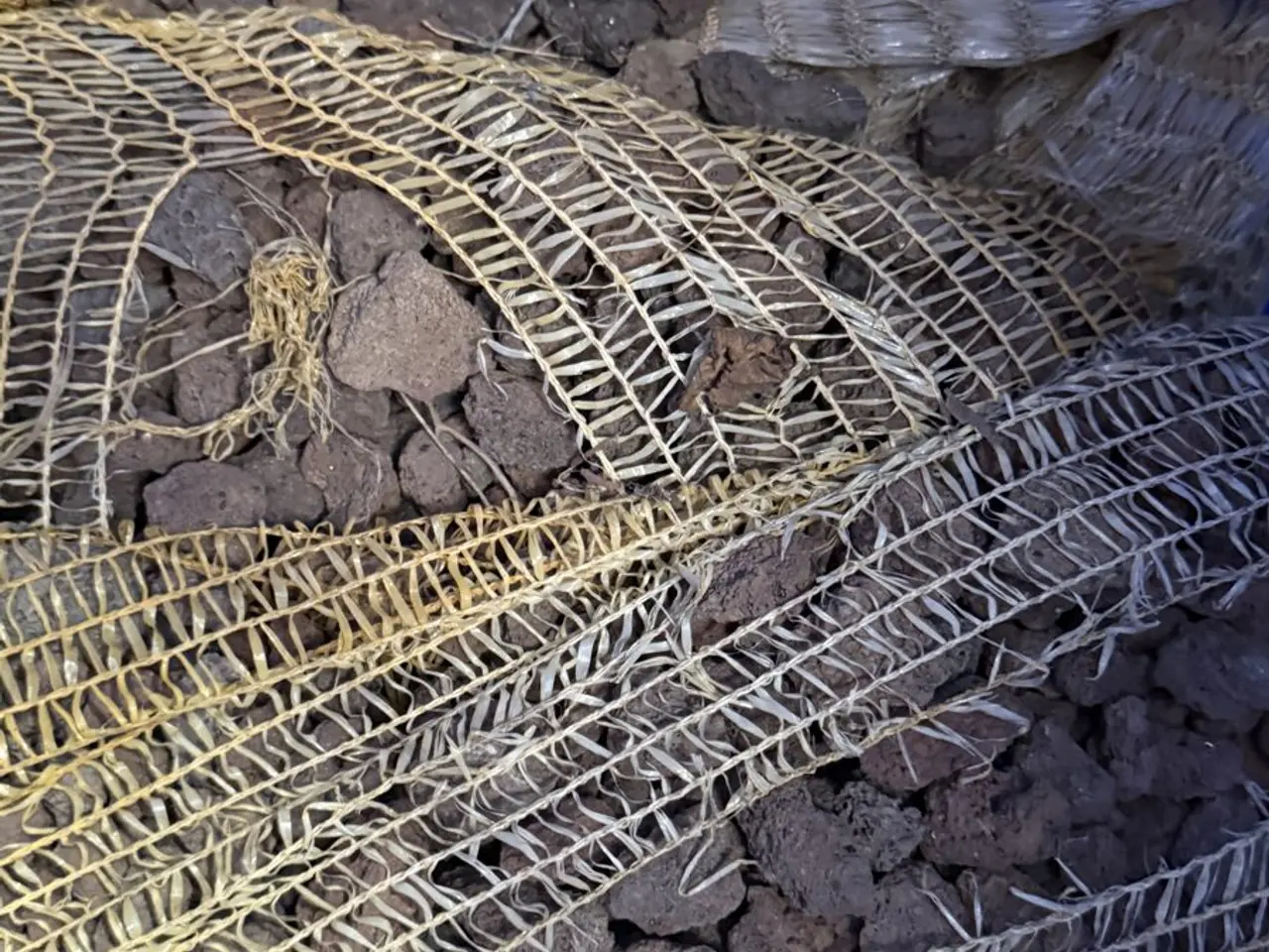 Billede 1 - Lavasten til havedam/akvarie – filtermateriale