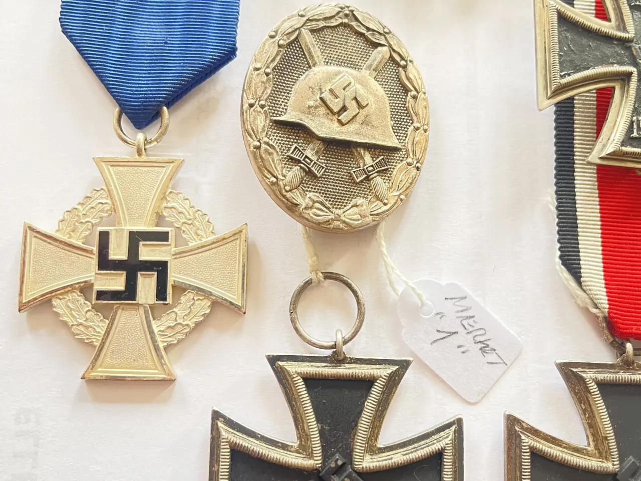 Billede 2 - Tyske krigs medaljer - pris i tekst