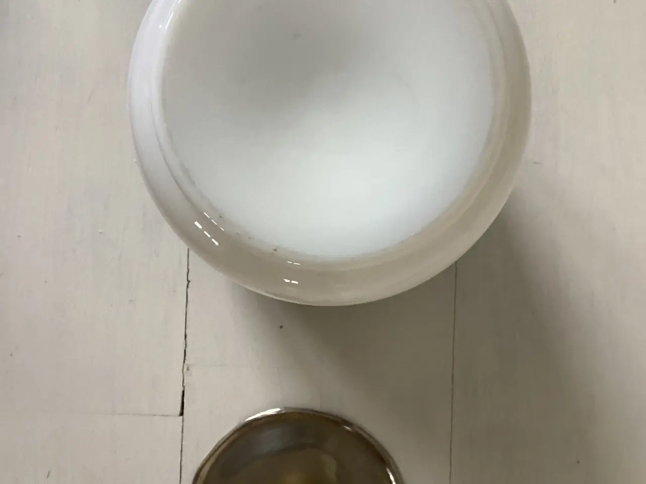 Billede 6 - Ældre opaline glas’ kiksespand 