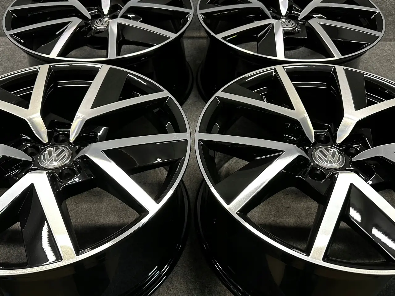 Billede 8 - VW TOUAREG III BRAGA 760 20 9J x 20" 5x112 ET 33